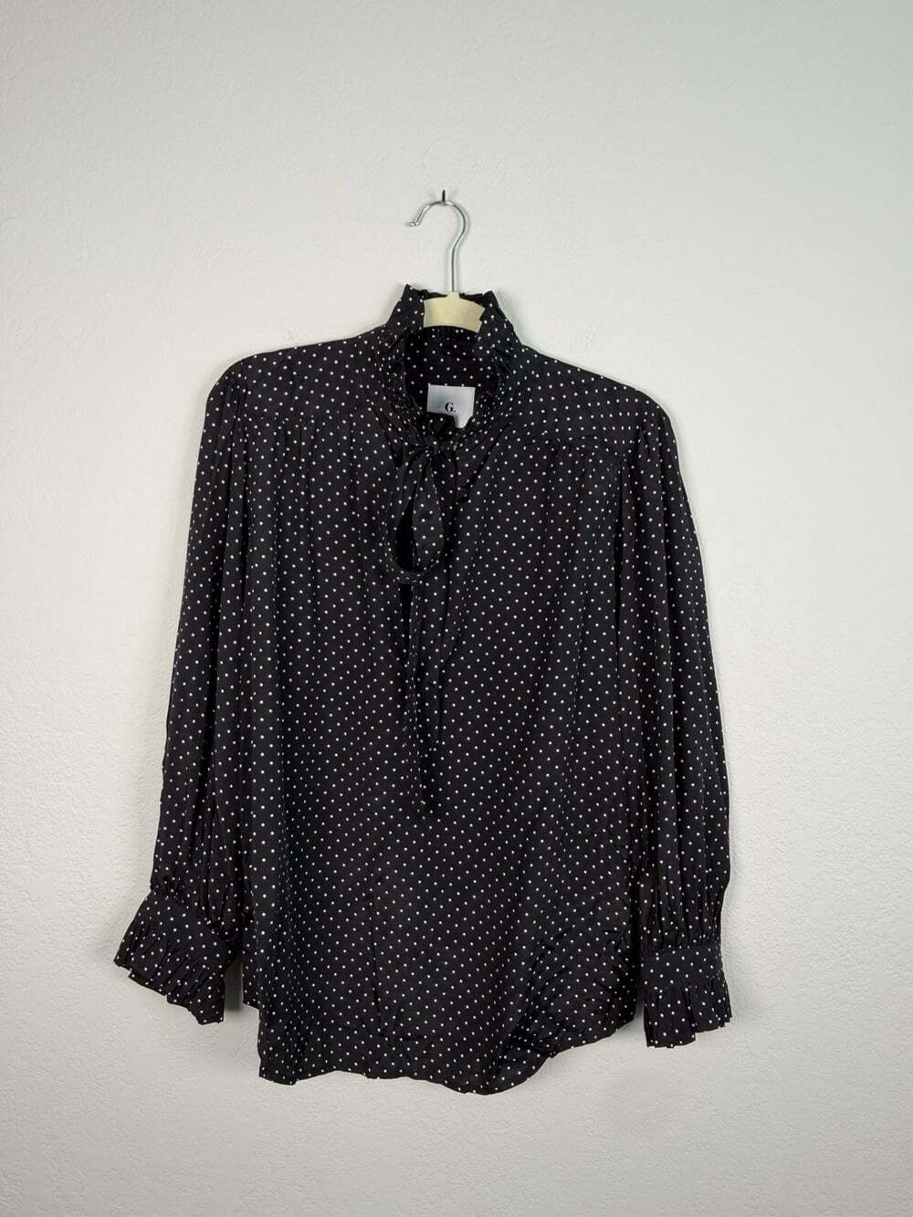 GWYN Goop G Gweneth Paltrow Cory Ruffle Dot Shirt black white polka dot size 10